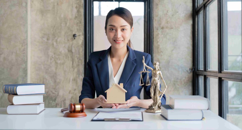 Safeguarding Property Deals with Experienced Dubai Real Estate Lawyers
