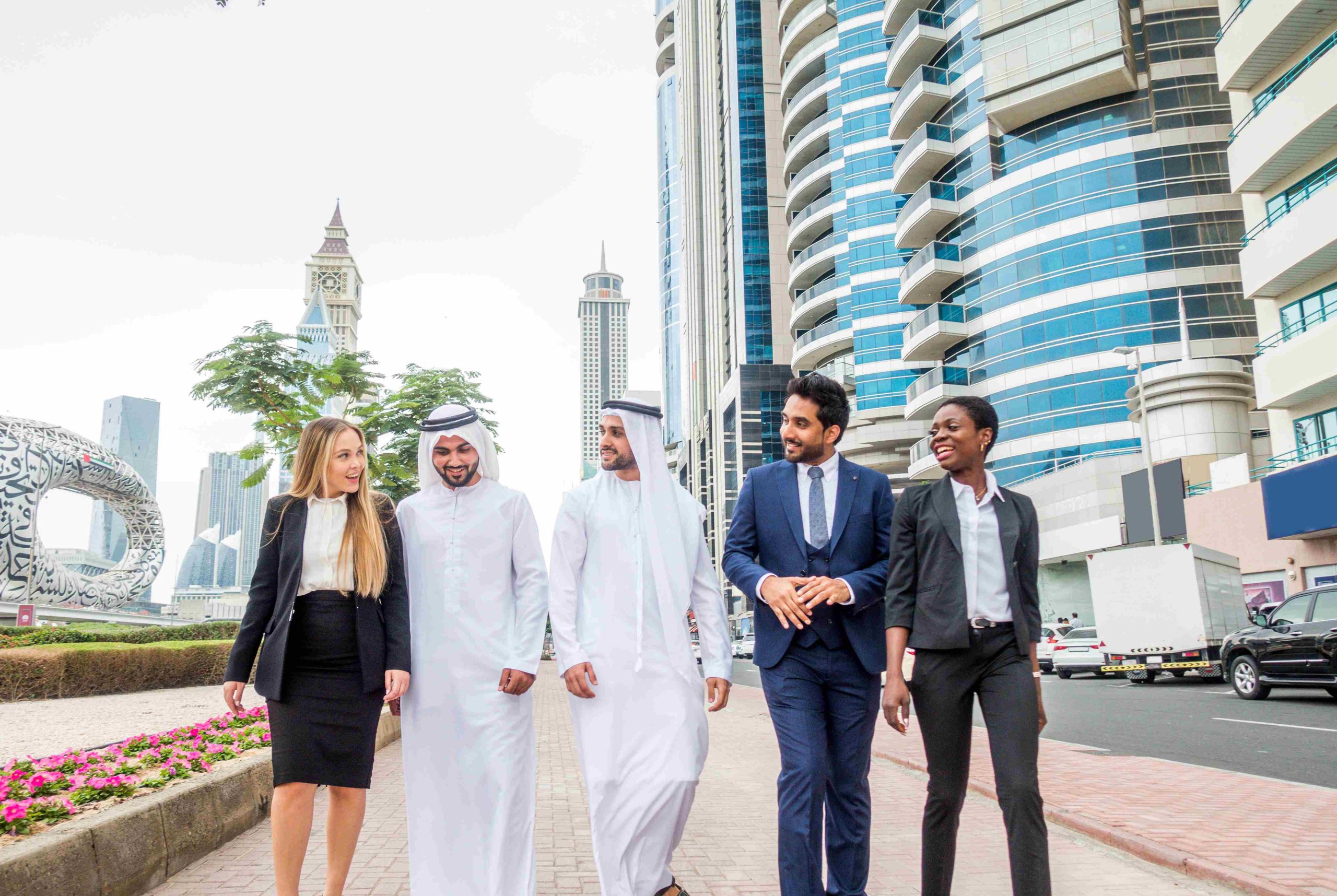 Safeguarding Property Deals with Experienced Dubai Real Estate Lawyers
